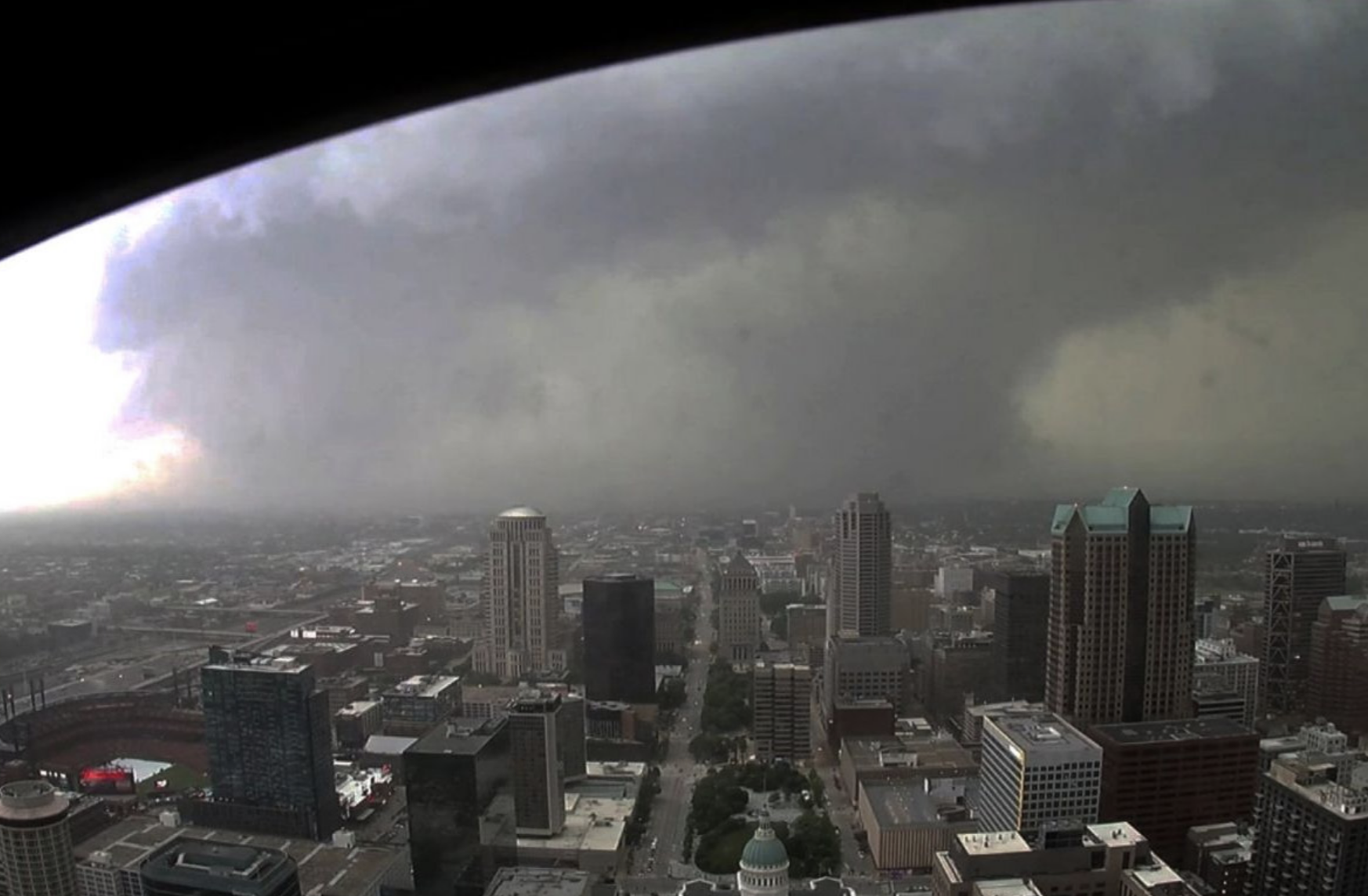 Deadly tornado strikes St. Louis - The Burning Spear